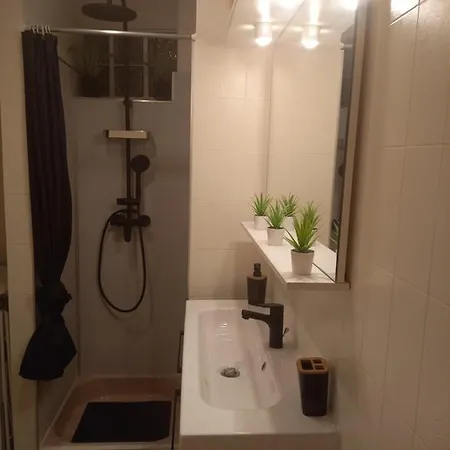 Appartement Vue 75 M2 *
