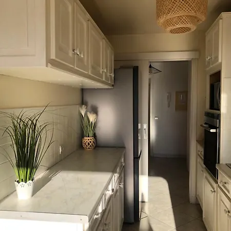 Vue 75 M2 Appartement *