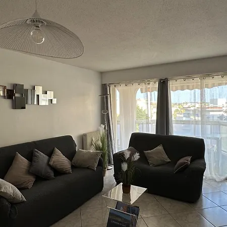 Vue 75 M2 Appartement *